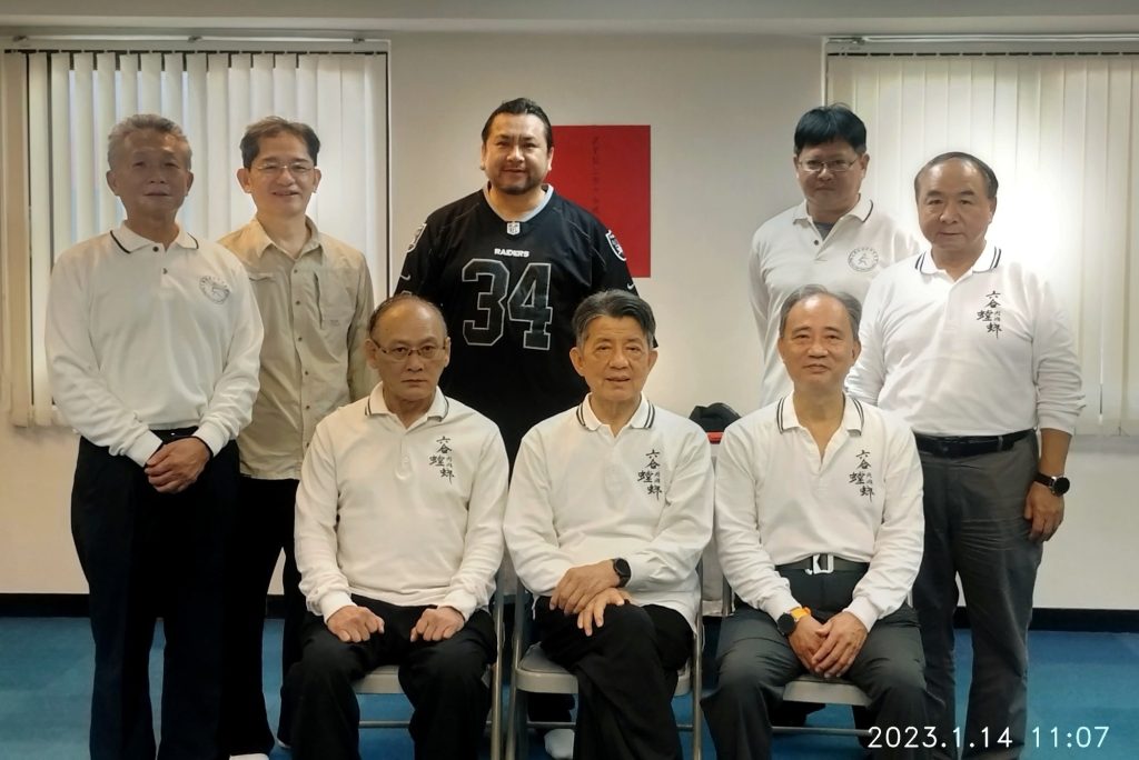 六合螳螂拳入門儀式合照3